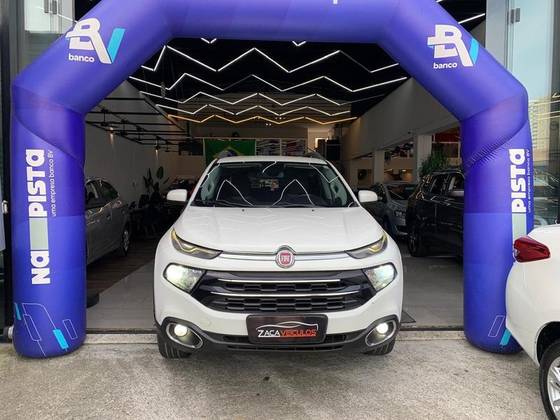 FIAT TORO 1.8 16V EVO FLEX FREEDOM AT6 FIAT TORO 1.8 16V EVO FLEX FREEDOM AT6